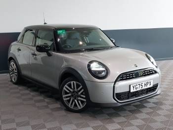 2025 (75) MINI Cooper 1.5 C Classic 5dr Auto