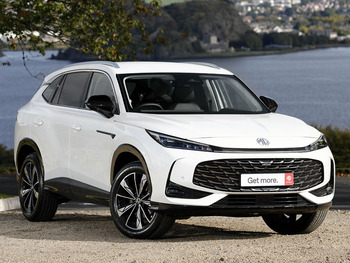 2026 (26) MG Hs 1.5 T-GDI Hybrid+ Trophy 5dr Auto