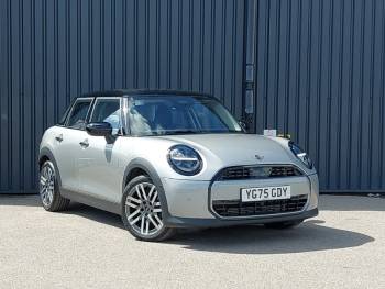 2025 (75) MINI Cooper 1.5 C Classic 5dr Auto