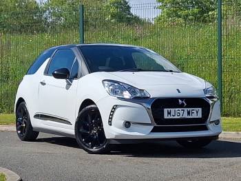 2017 (67) Ds Ds 3 1.2 PureTech 82 Connected Chic 3dr