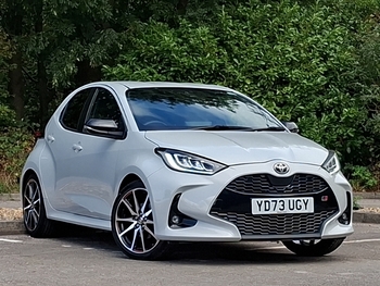 2023 (73) Toyota Yaris 1.5 Hybrid GR Sport 5dr CVT