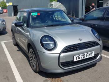 2025 (75) MINI Cooper 1.5 C Classic 3dr Auto
