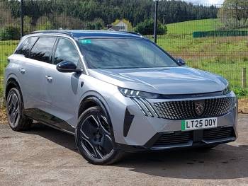 2025 (25) Peugeot 5008 157kW GT 73kWh 5dr Auto