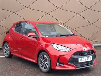 2023 (73) Toyota Yaris 1.5 Hybrid Design 5dr CVT