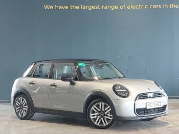 2025 (75) MINI Cooper 1.5 C Classic 5dr Auto