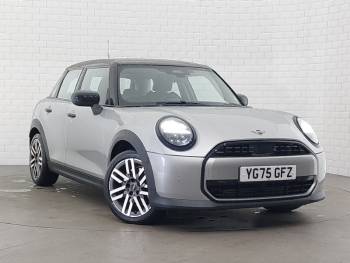 2025 (75) MINI Cooper 1.5 C Classic 5dr Auto