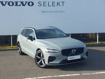 2025 (75) Volvo V60 2.0 B4P Plus Dark 5dr Auto [7 speed]