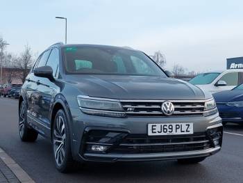 2020 (69/20) Volkswagen Tiguan 2.0 TDi 150 R-Line Tech 5dr DSG