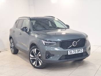 2025 (75) Volvo Xc40 2.0 B4P Ultra Dark 5dr Auto