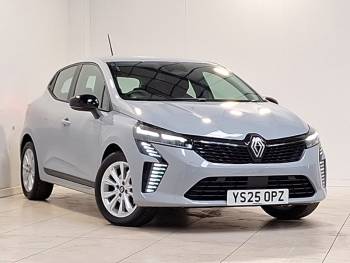 2025 (25) Renault Clio 1.6 E-TECH full hybrid 145 Evolution 5dr Auto