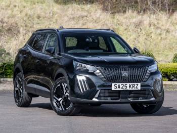 2025 (25) Peugeot 2008 1.2 Hybrid 136 GT 5dr e-DSC6