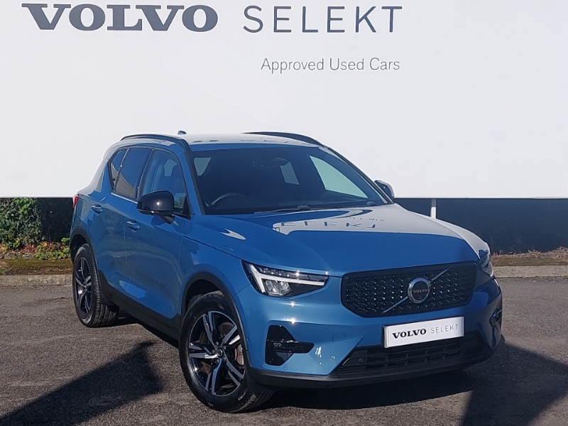 2023 Volvo XC40
