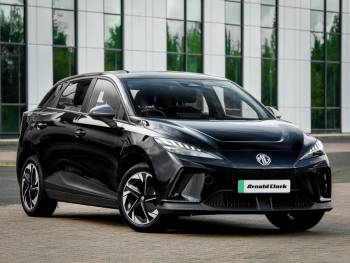 2025 (75) MG Mg4 150kW SE [Nav] EV Long Range 64kWh 5dr Auto