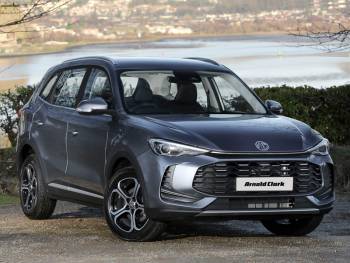 2025 (75) MG Zs 1.5 Hybrid+ SE 5dr Auto