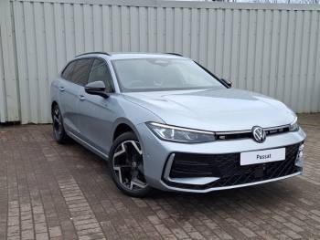 2025 (75) Volkswagen Passat 1.5 eTSI R-Line 5dr DSG