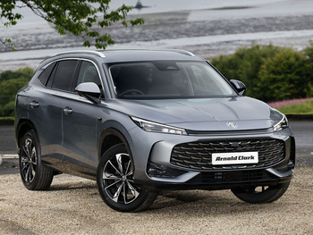 2024 (75/26) MG Hs 1.5 T-GDI PHEV Trophy 5dr Auto