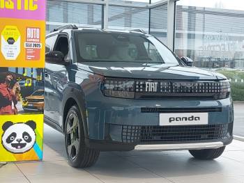 2025 (26) Fiat Grande Panda 1.2 Hybrid 48V 110 La Prima 5dr eDCT-6